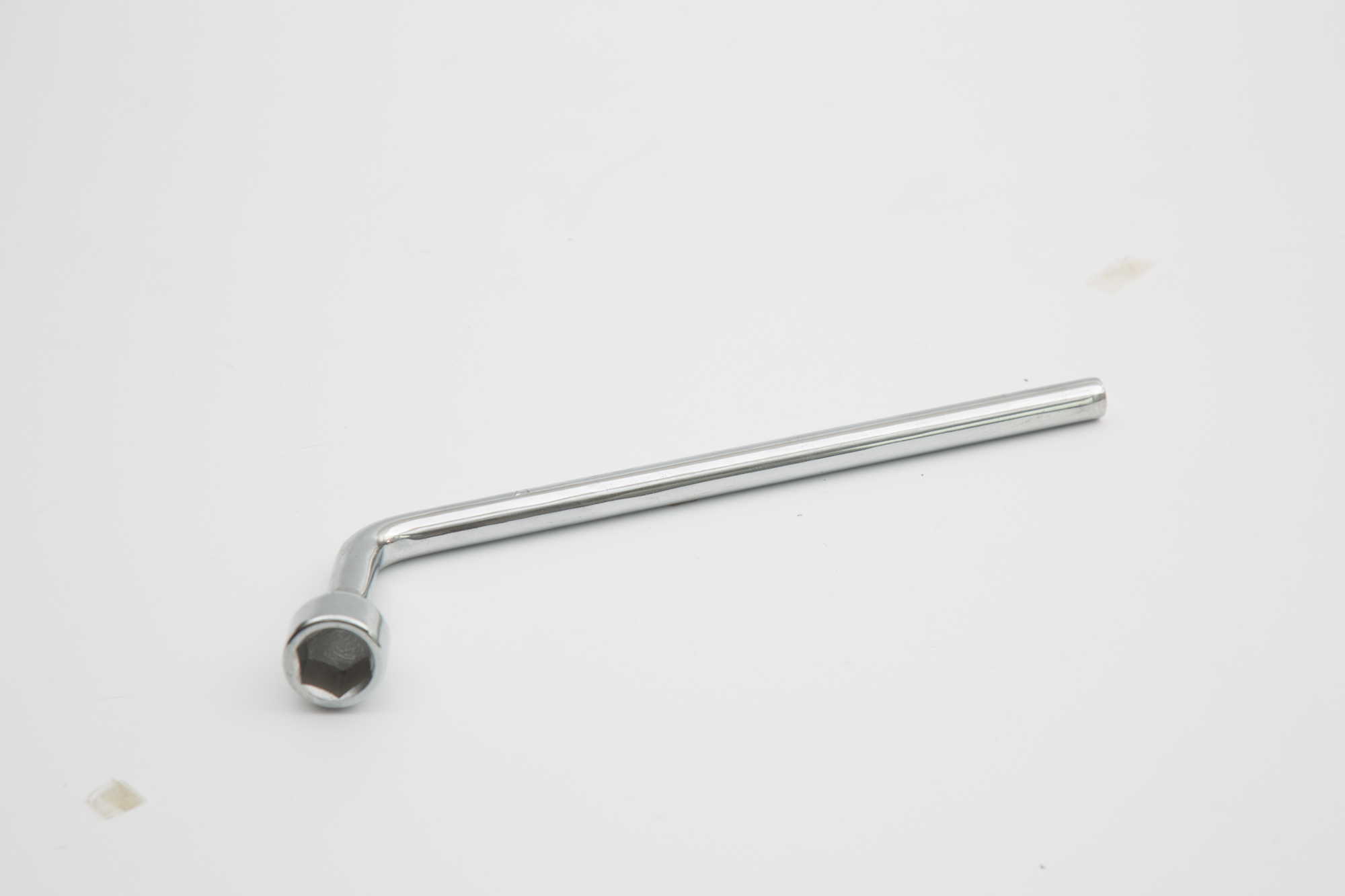 Bijon Anahtarı - Pipo Tipi